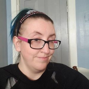 Meet your Posher, Holly